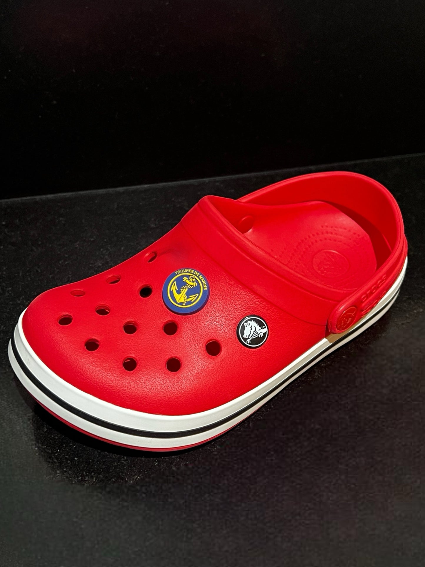 Pin’s CROCS PVC – “Troupes de Marine”